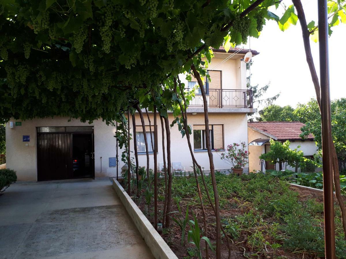 Ferienwohnung Apartman Ivan Pula Exterior foto