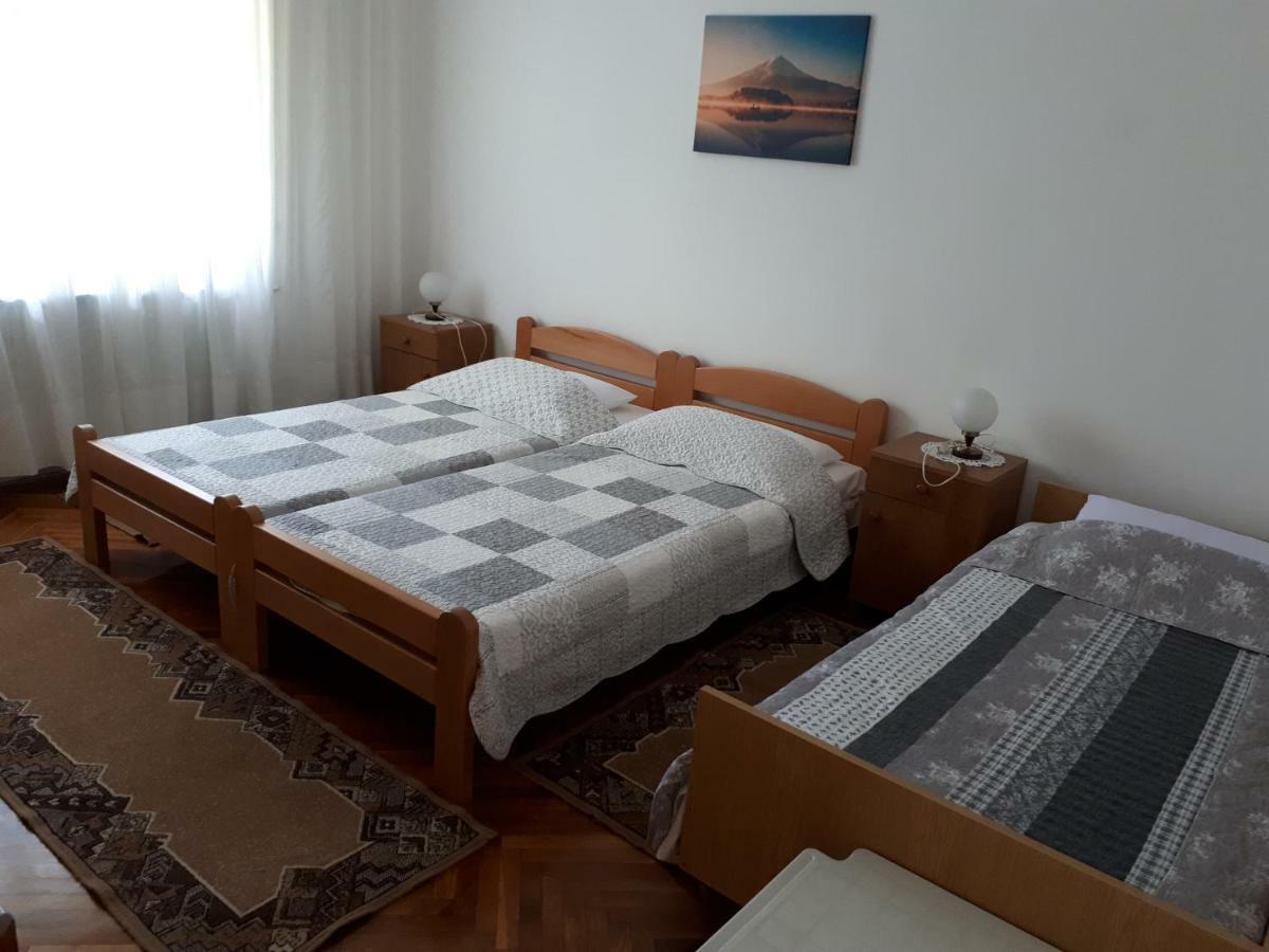 Ferienwohnung Apartman Ivan Pula Exterior foto